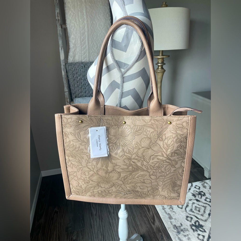 DARCY MARKS LONDON TAN LARGE TOTE